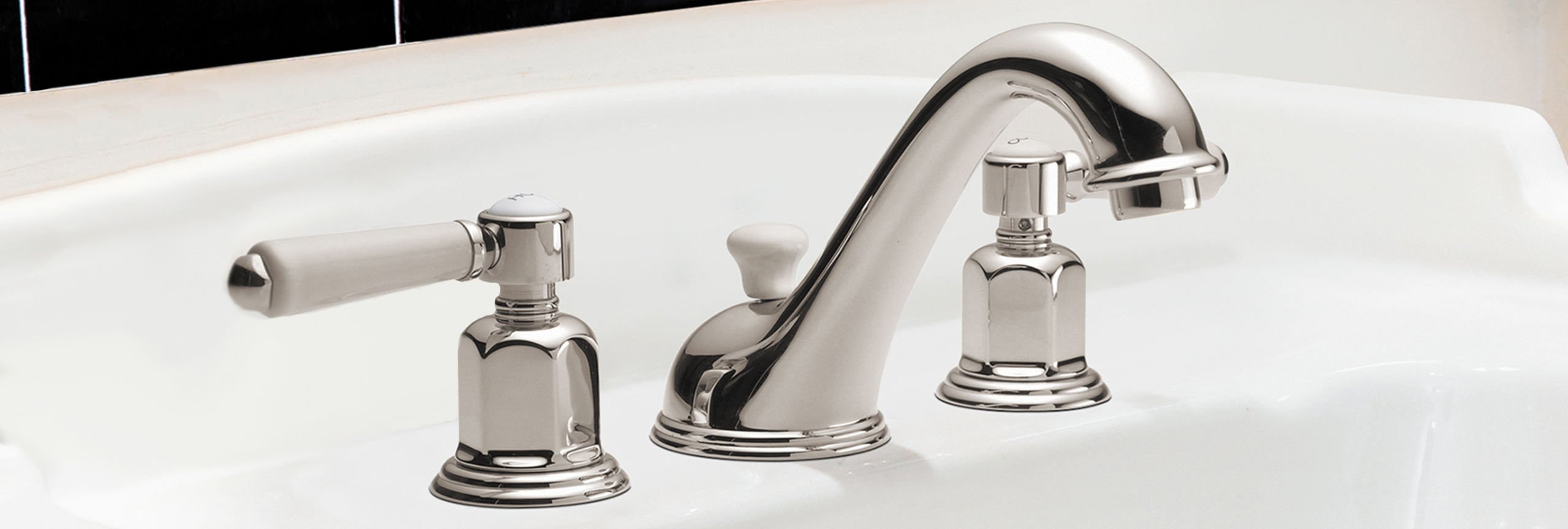 Bathroom series cardiff widespread faucet